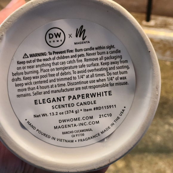 Rae Dunn Queen Mom Scented Candle *NEW* - Picture 3 of 3